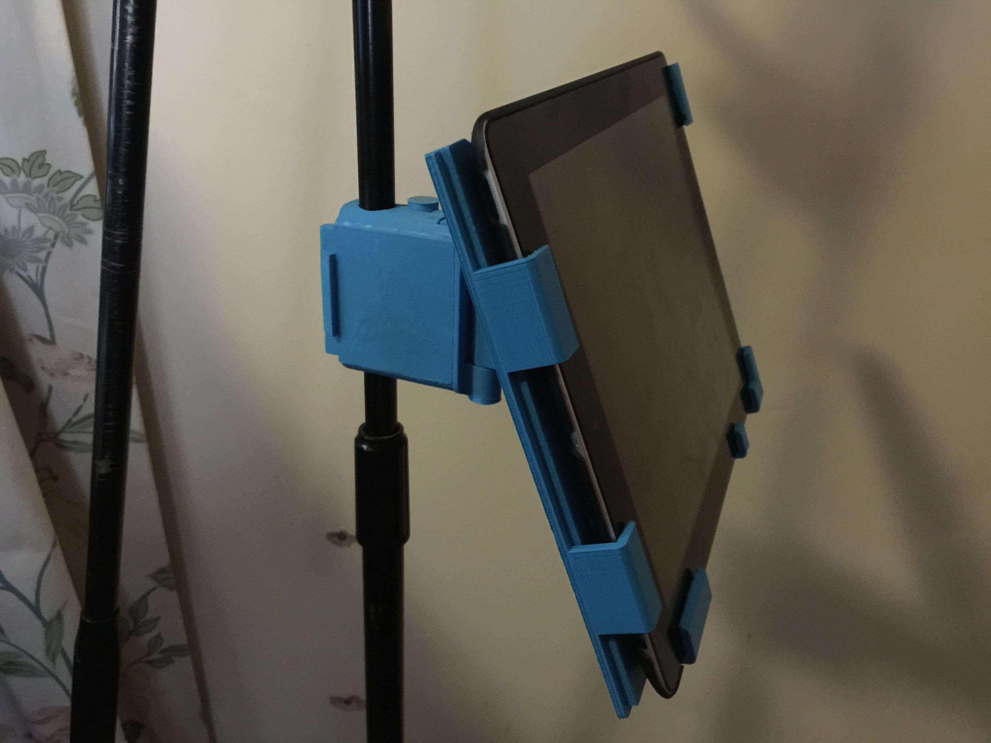 Snap-Clip Folding iPad Microphone Stand Mount 3D print model_1