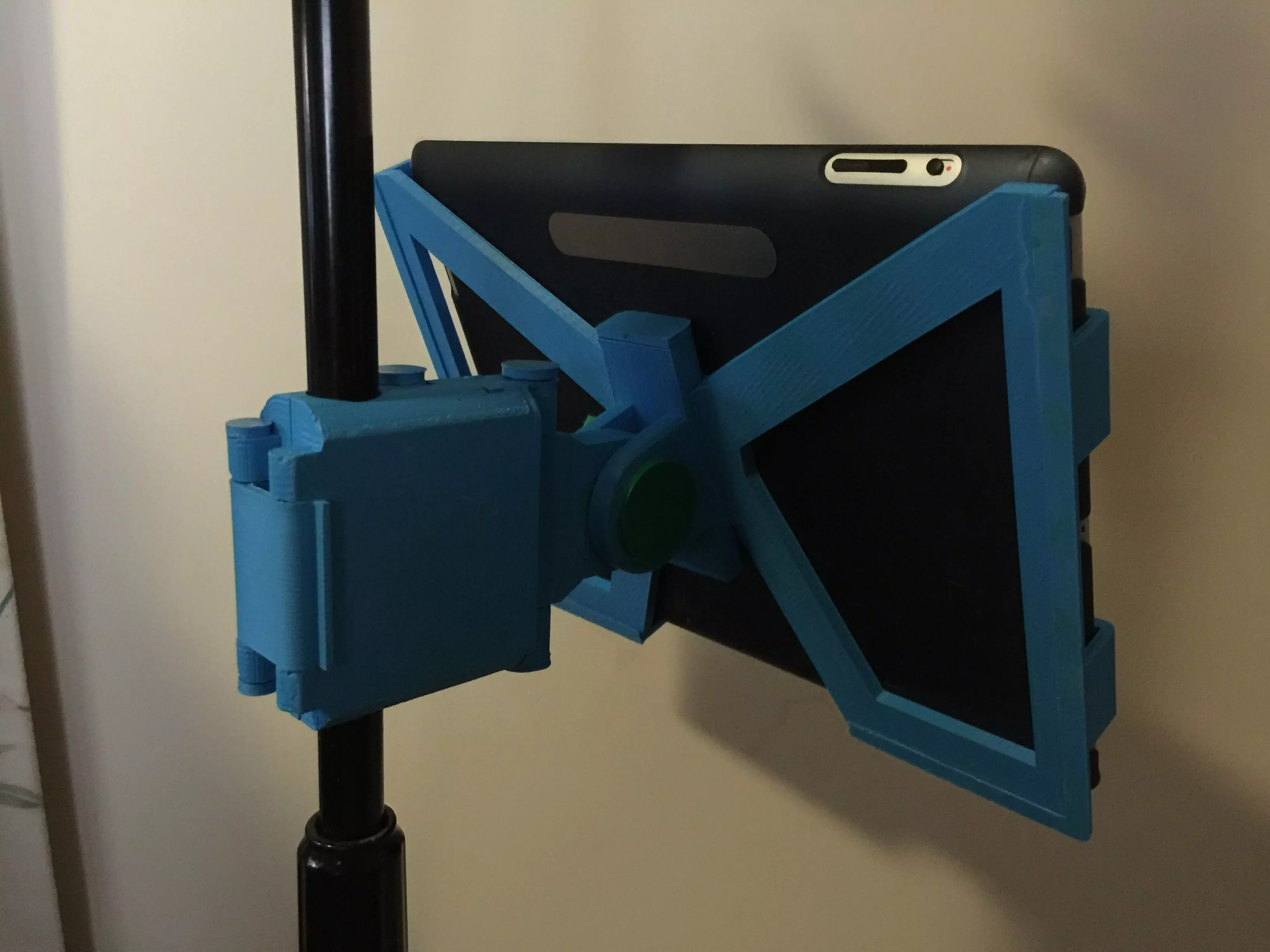 Snap-Clip Folding iPad Microphone Stand Mount 3D print model_0