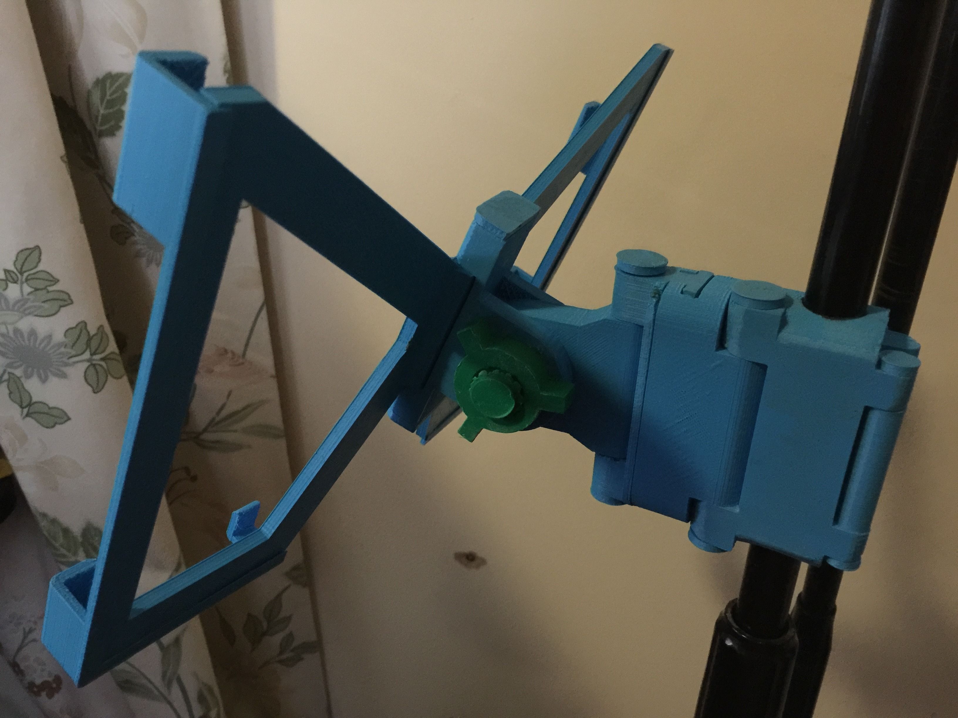 Snap-Clip Folding iPad Microphone Stand Mount 3D print model_2