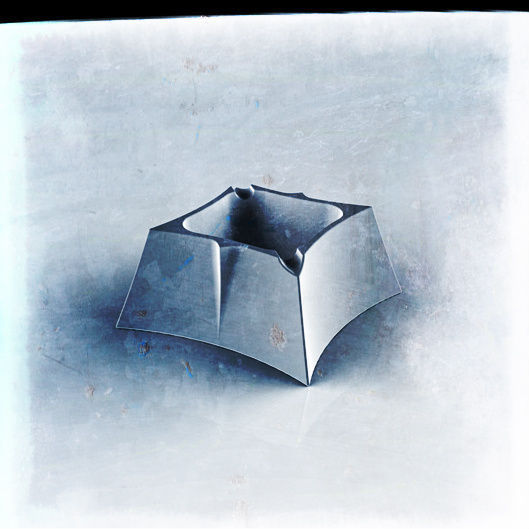 Ashtray chair with design Free 3D model_2