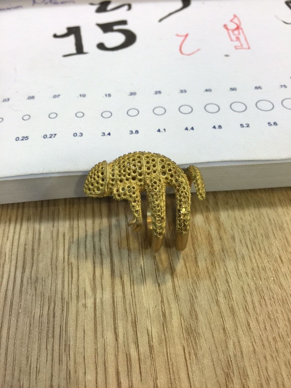 Copy ring chameleon Boucheron gold 3D print model_10
