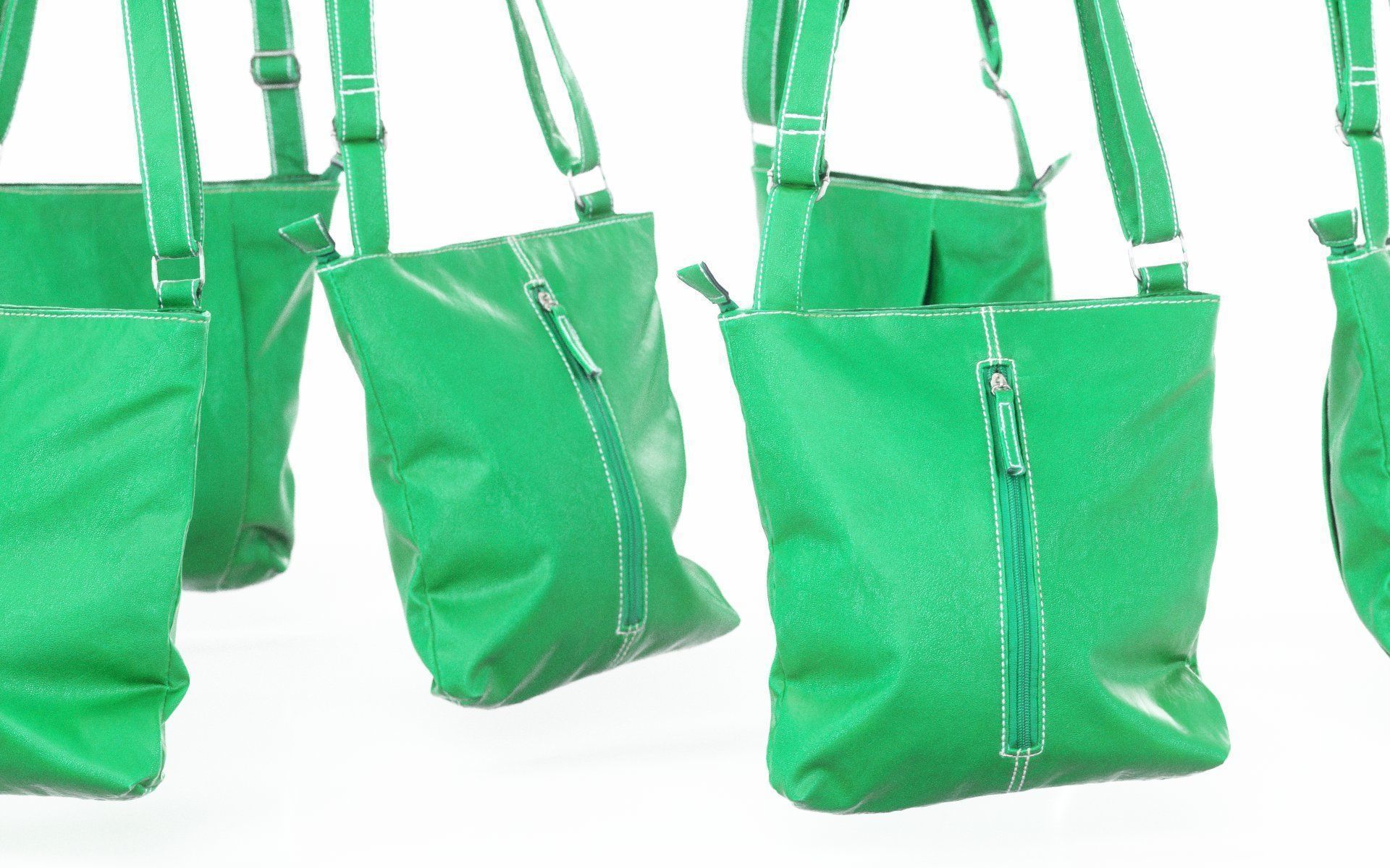 Green Leather Shoulderbag Low-poly 3D model_4