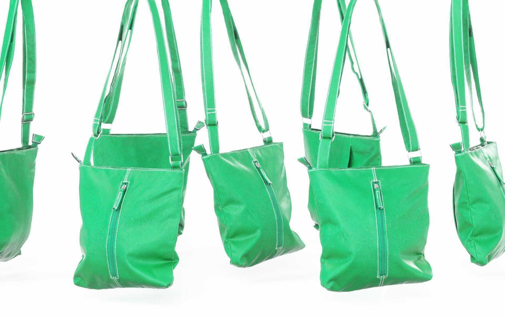 Green Leather Shoulderbag Low-poly 3D model_3