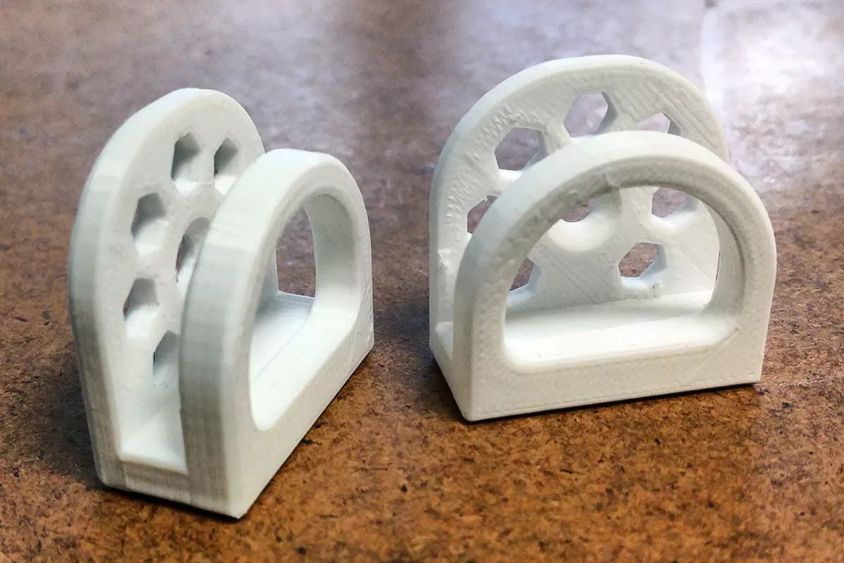 Poster Hanger Free 3D print model_0