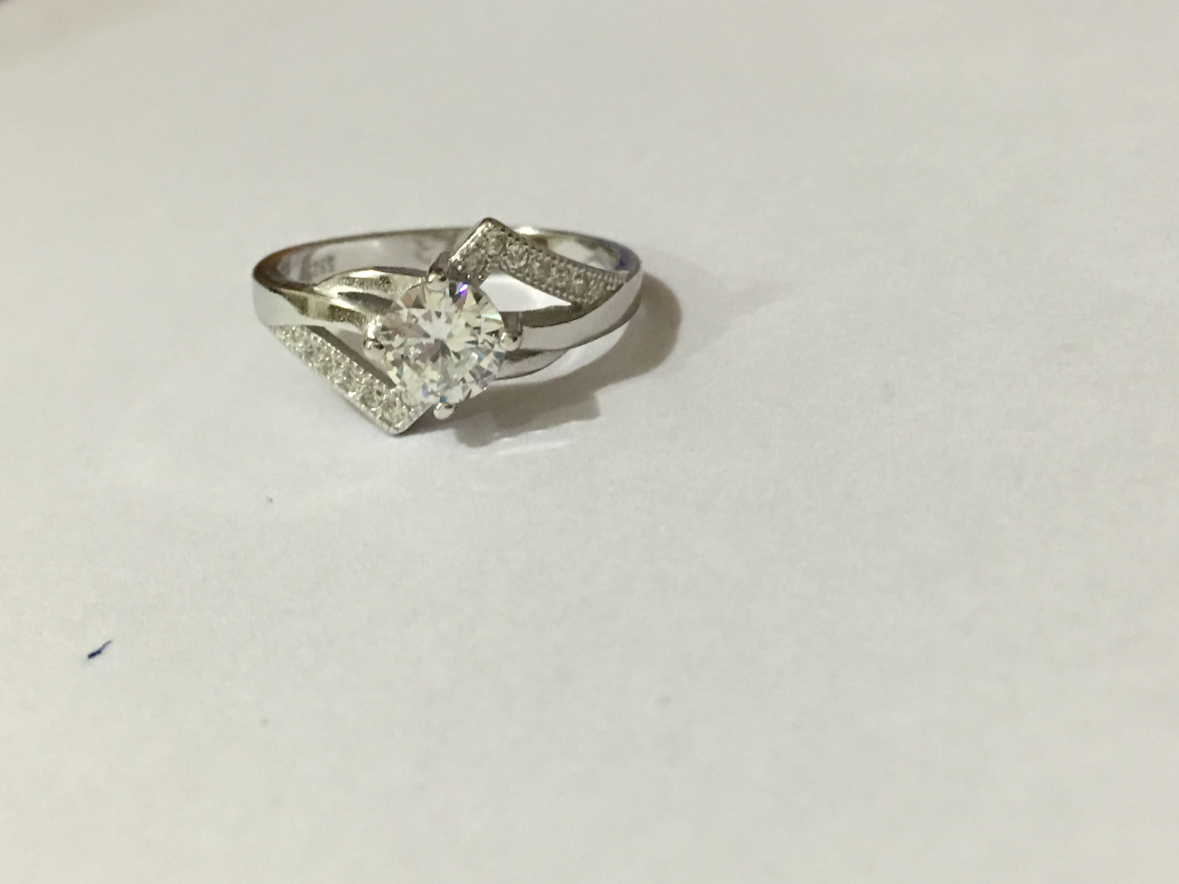 41aaa diamond ring 3D print model_1