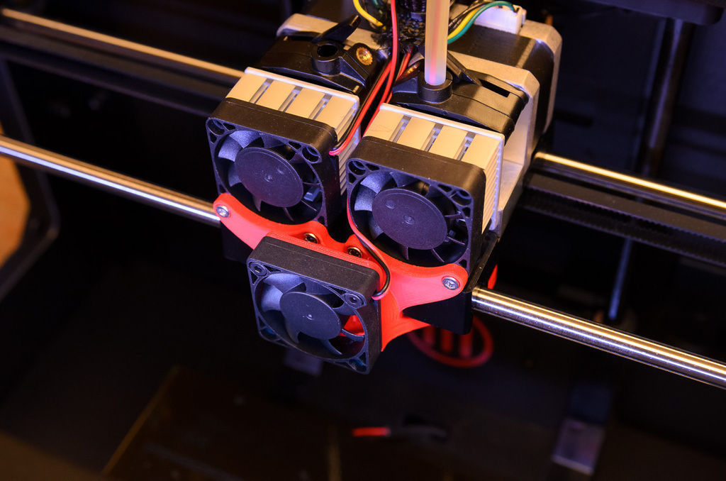 Replicator 2X Cooling Fan Duct Free 3D print model_6