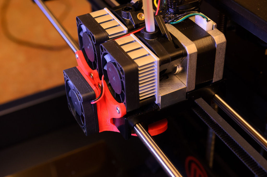 Replicator 2X Cooling Fan Duct Free 3D print model_5