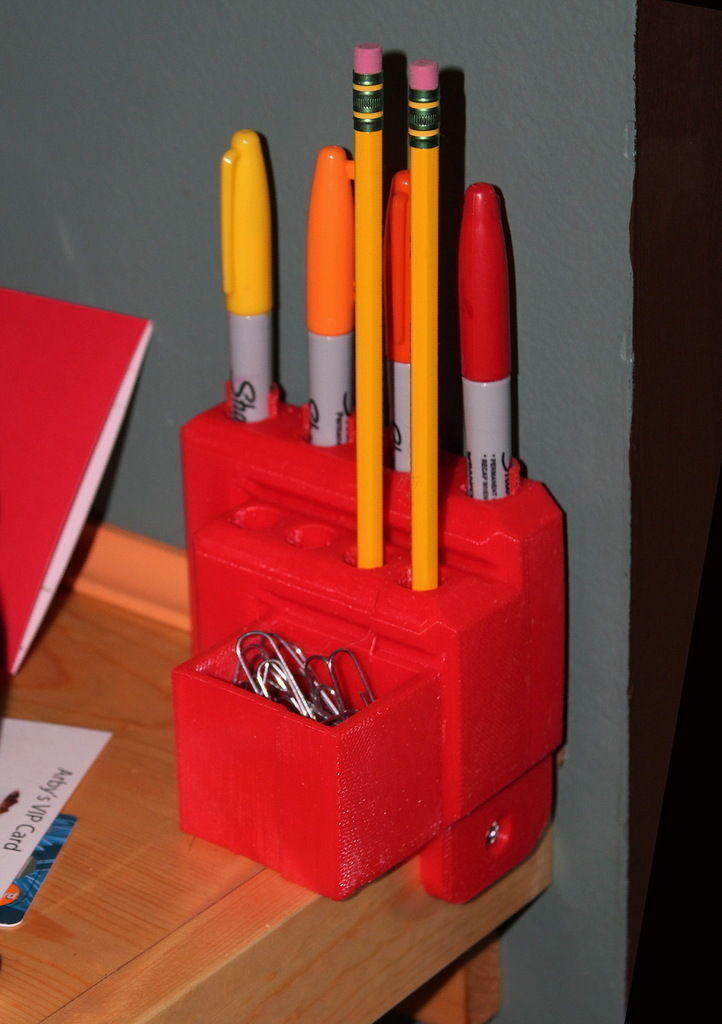 Pencil and Pen Holder Free 3D print model_2