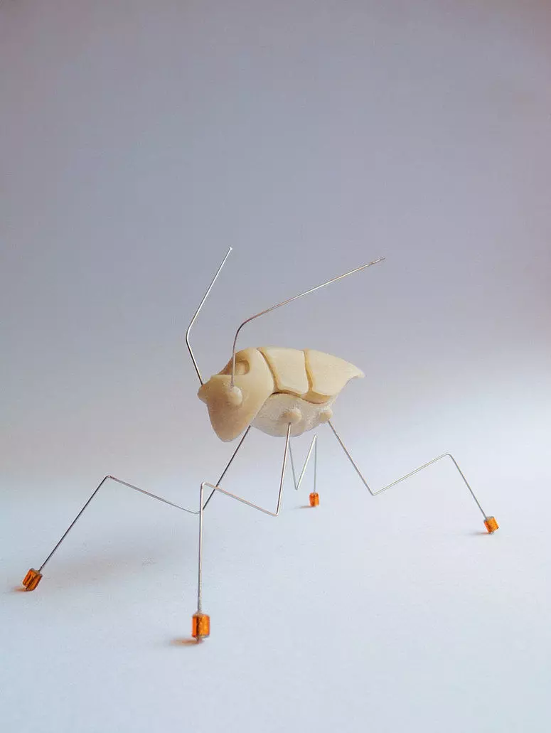 Hopper bug made out of paper 3D print model_0