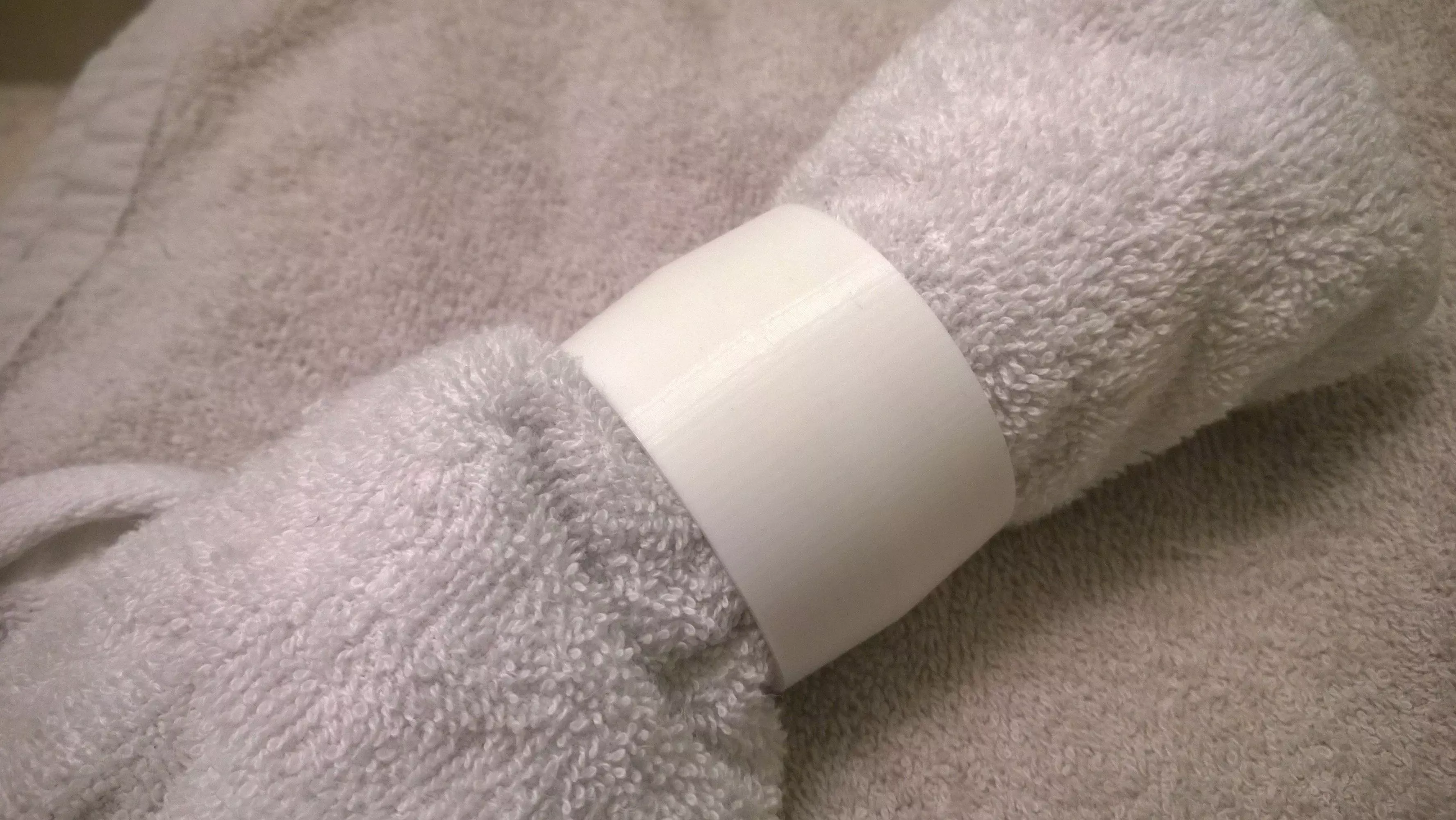 017a - Hand Towel Ring -  3D print model_0