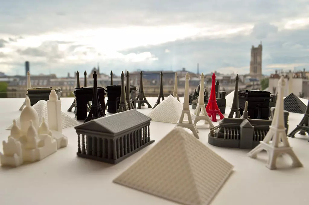 Famous Paris Buildings Free 3D print model_0