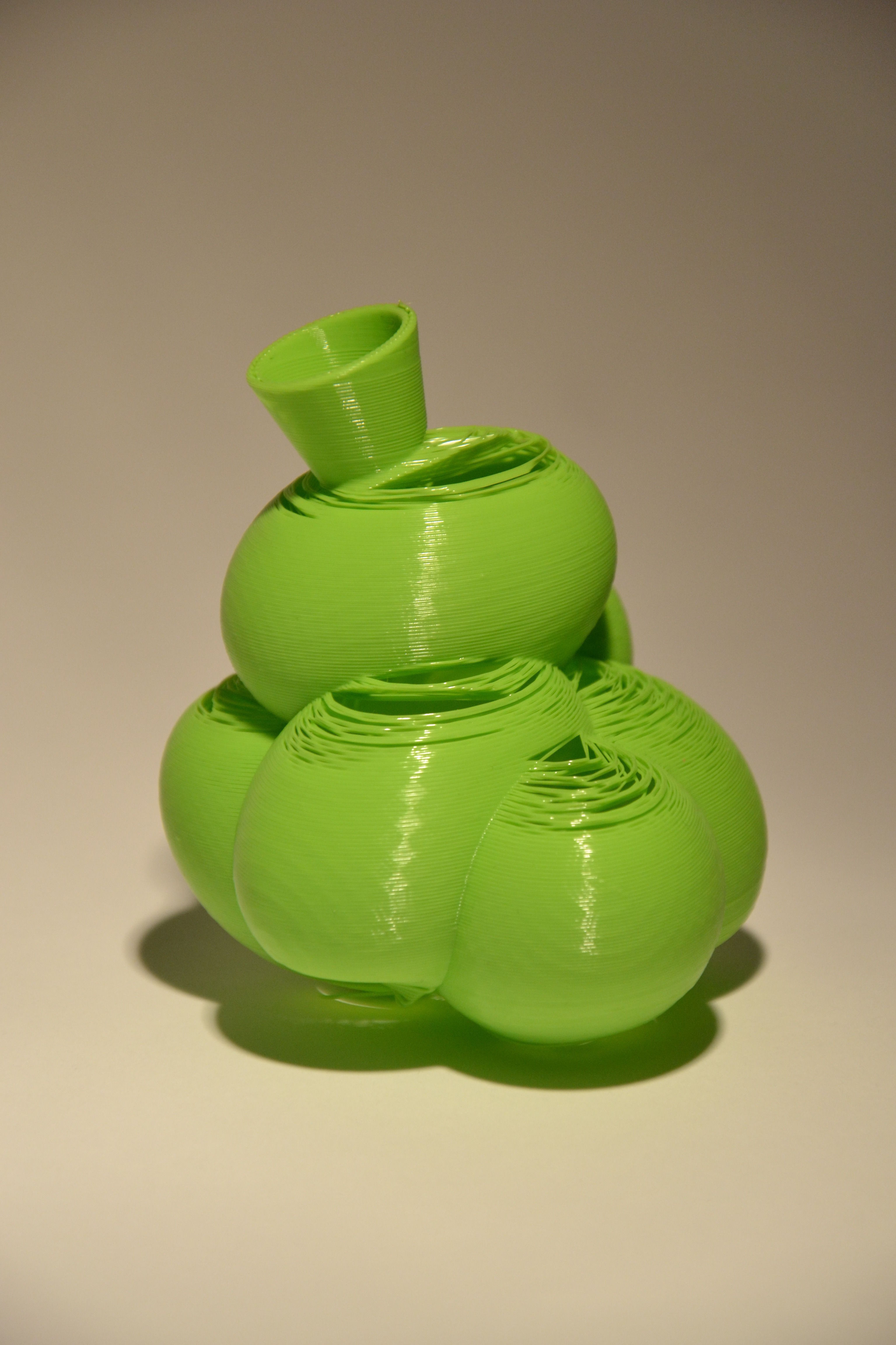 Fake Marcel Wanders Egg Vase Free 3D print model_6