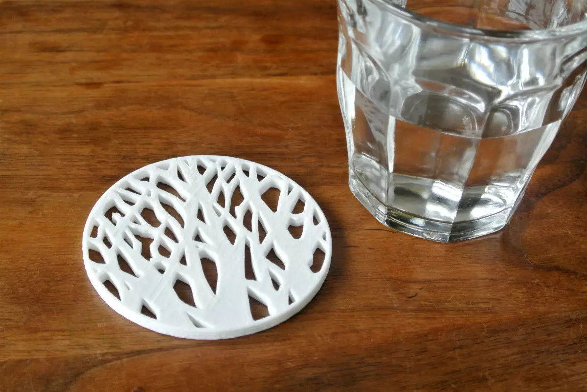 Tree silhouette coaster Free 3D print model_0