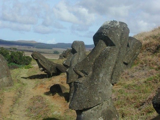 Ancient Statue Free 3D print model_4