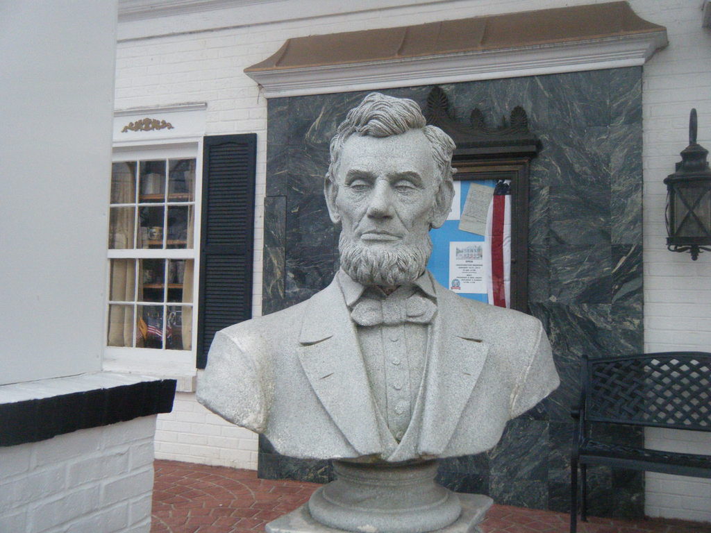 Lincoln by tblatt of custom3dstuff free 3D model 3D printable | CGTrader