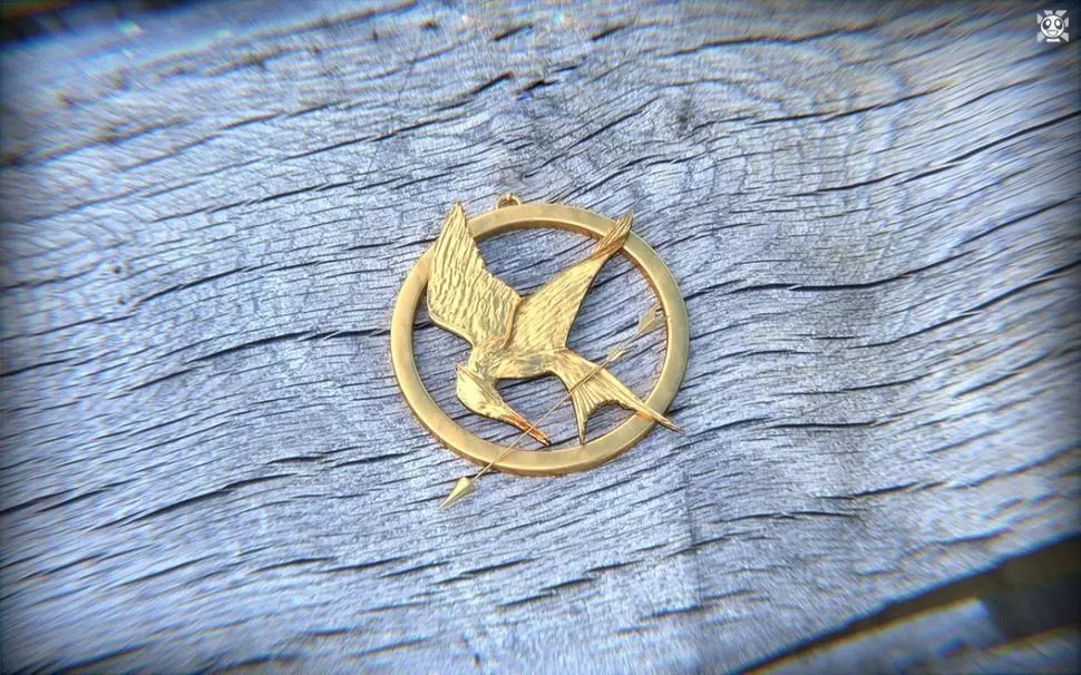 Mockingjay hunger games medallion Low-poly 3D model