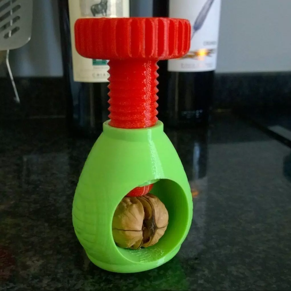 Working NutCracker Free 3D print model_0