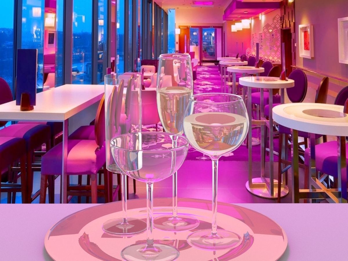 Glasses three wine on plate 3D model_4