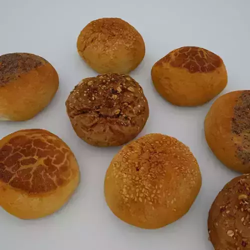 4 Bread Rolls