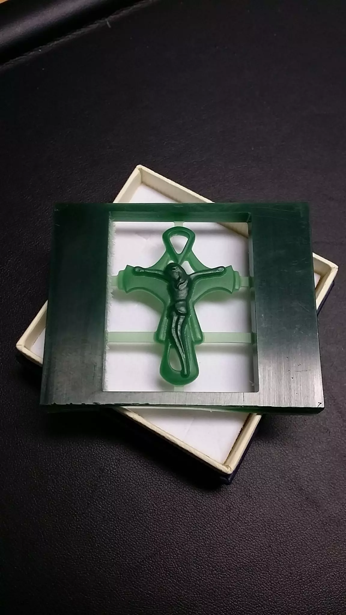 ciondolo croce Cristo 3D print model