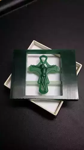 ciondolo croce  Cristo 3D print model