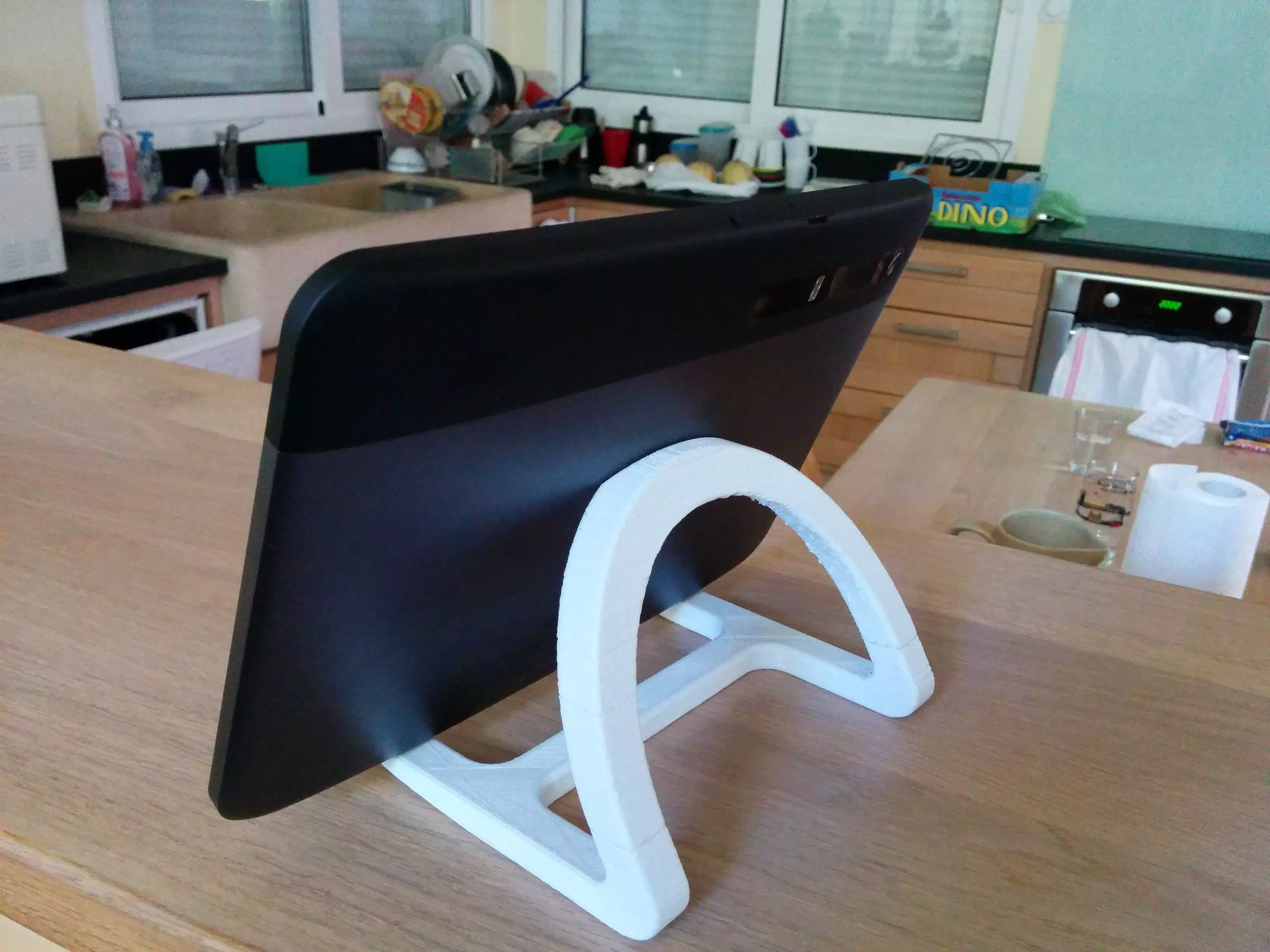 Tablet stand Free 3D print model_0
