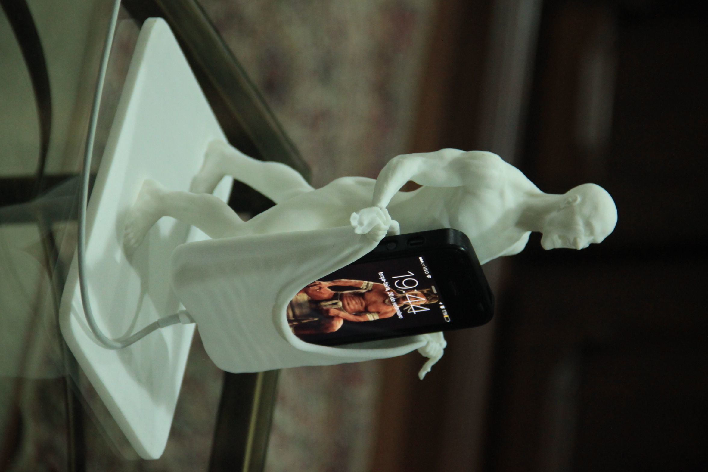 Strongman - iPhone 6s and 5 versions Dock  3D print model_16