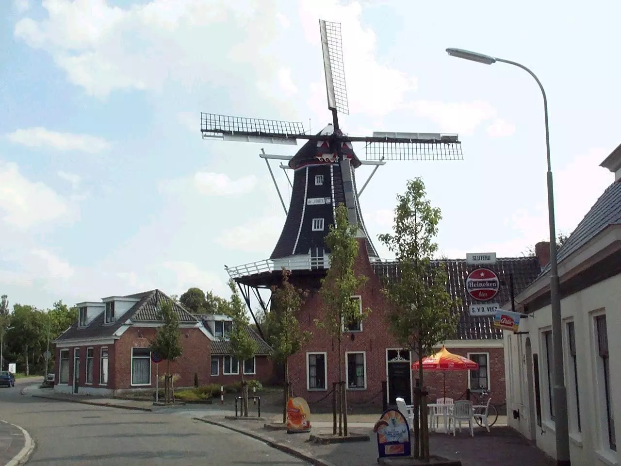 Noordhorn windmill in middle of town Free 3D model_0