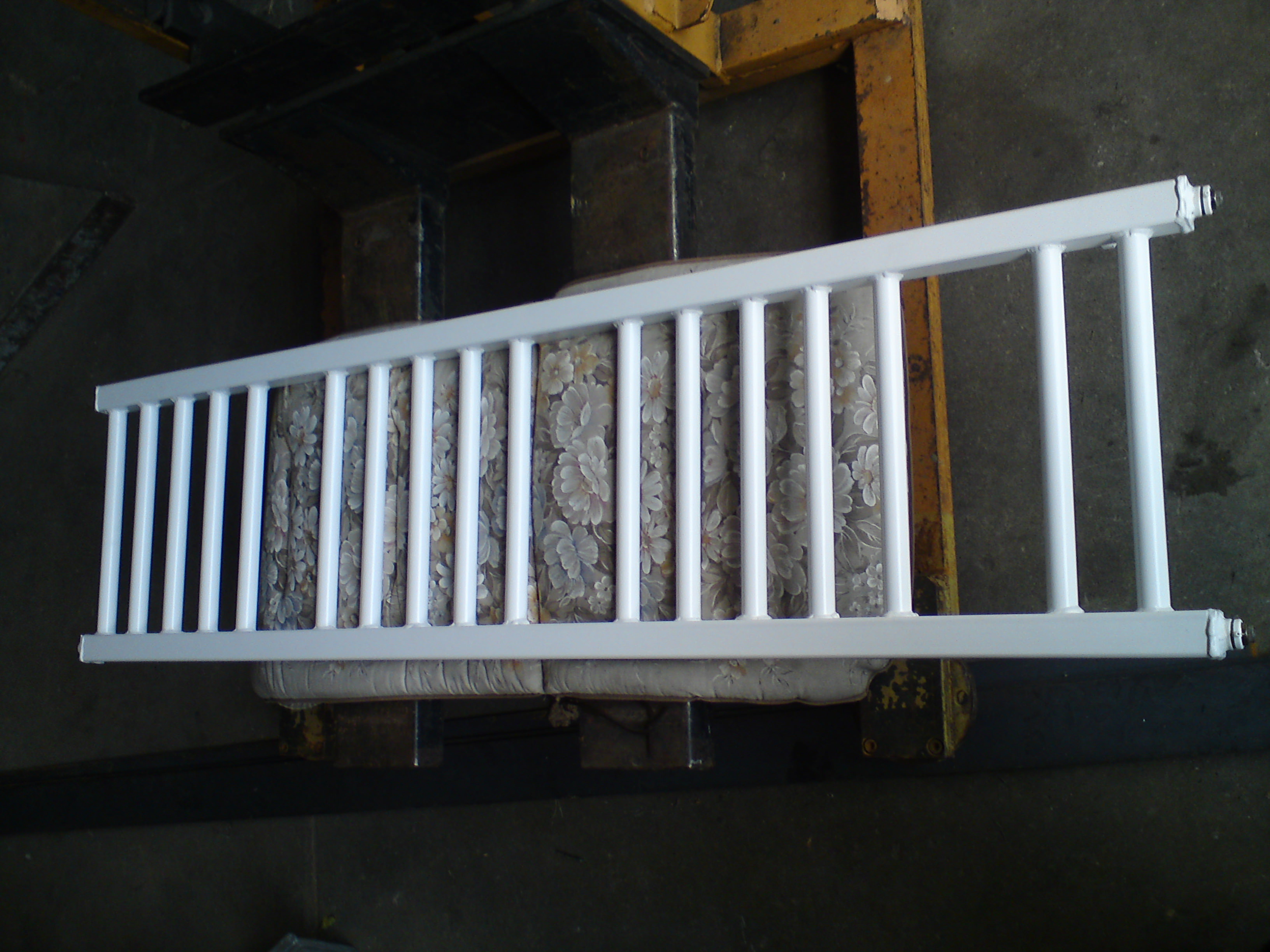 Water Heated Towel Rail Warmer Radiator Rack Free 3D model_2