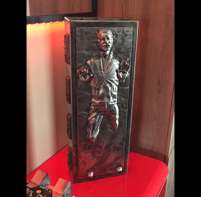 Solo in carbonite HQ 3D printable 1-4 Scale 62cm 3D print model_17