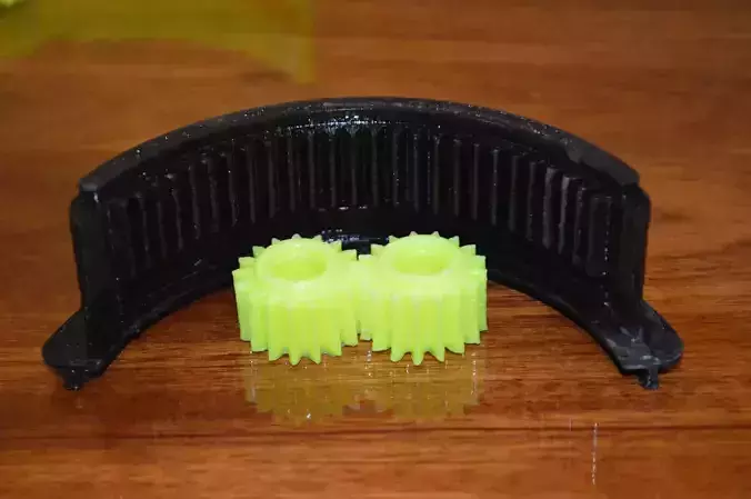 Gear and crescent trapeze janitor Mercedes  3D print model