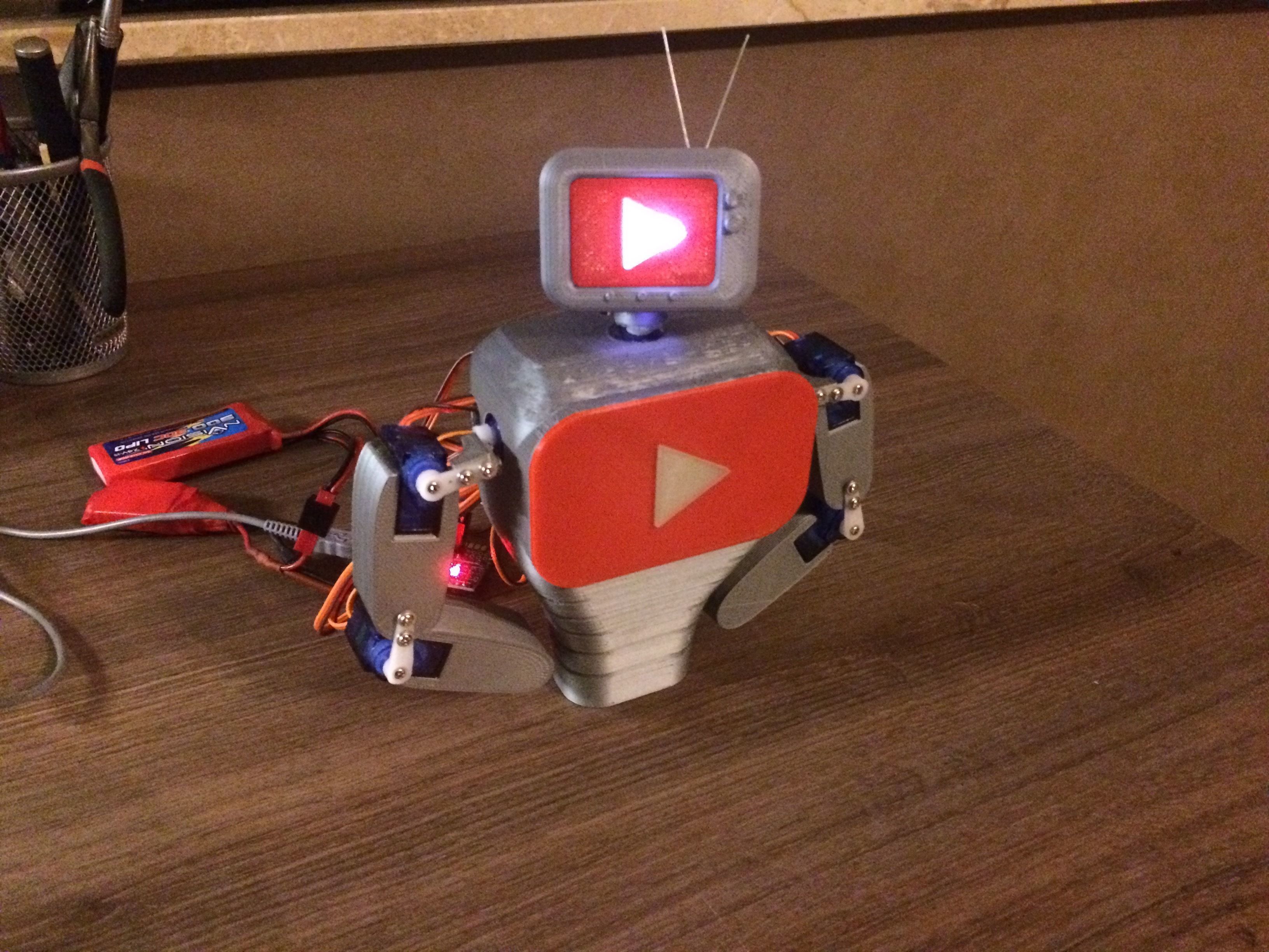 Youtube mascot robot 3D print model_5