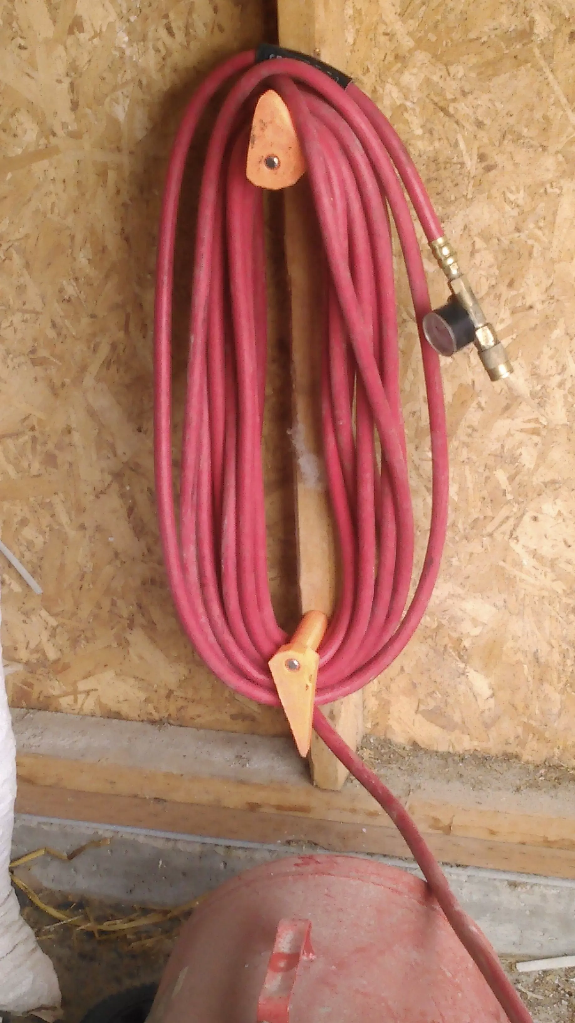 Air hose mounting hooks Free 3D print model_0