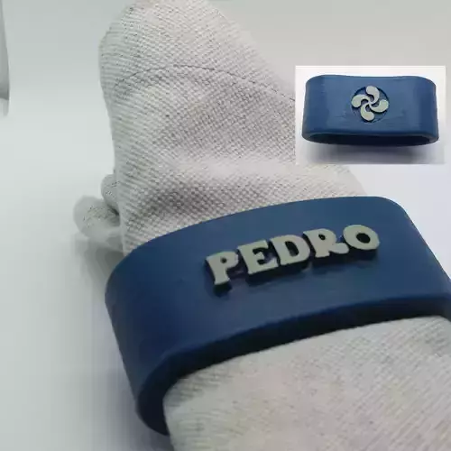 PEDRO napkin ring with lauburu