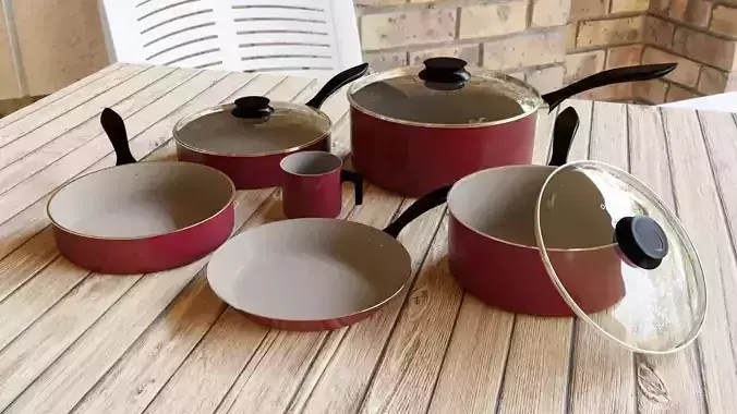 Set of pans