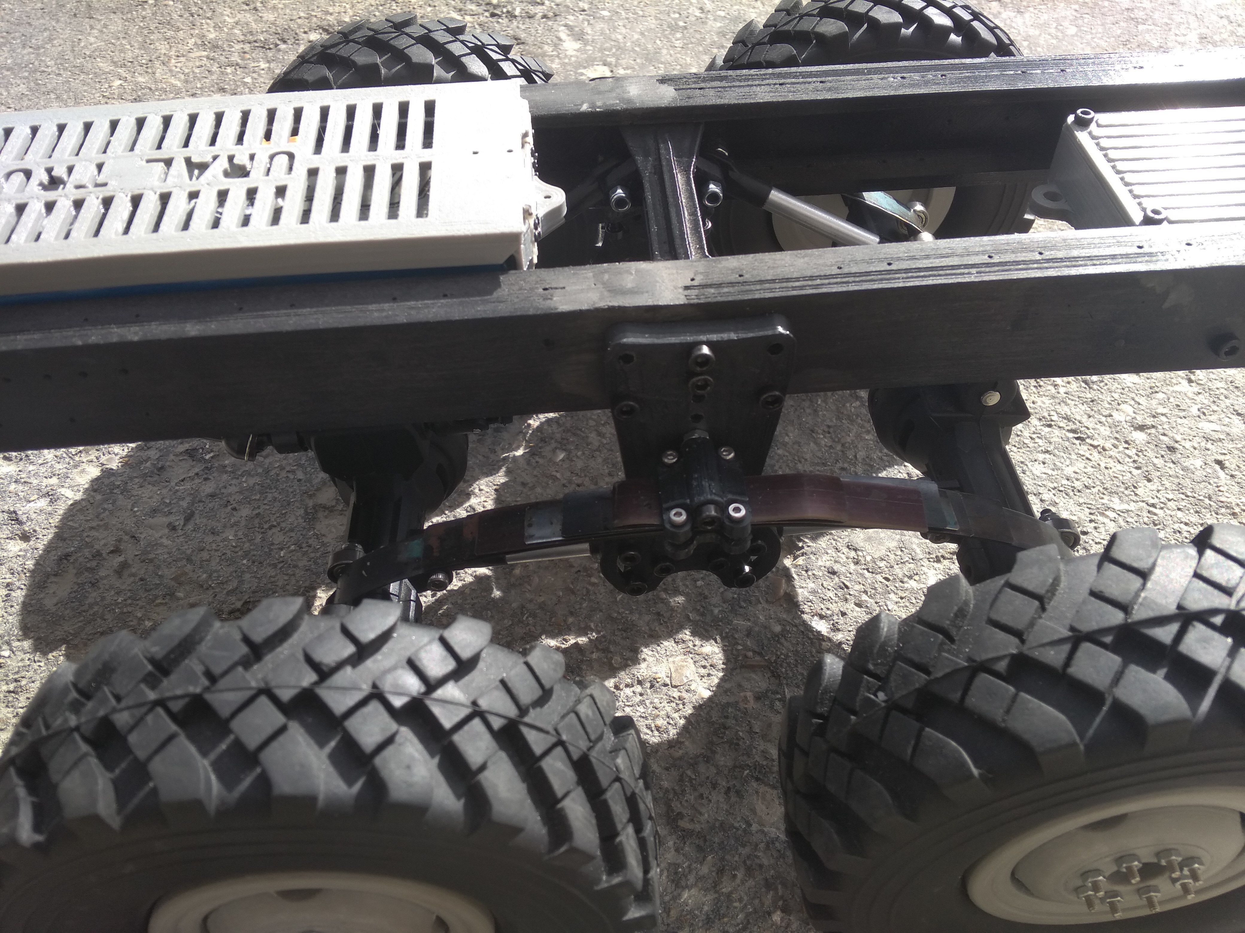 Crawler chasis 6x6 Ural rc truck 3D print model_26