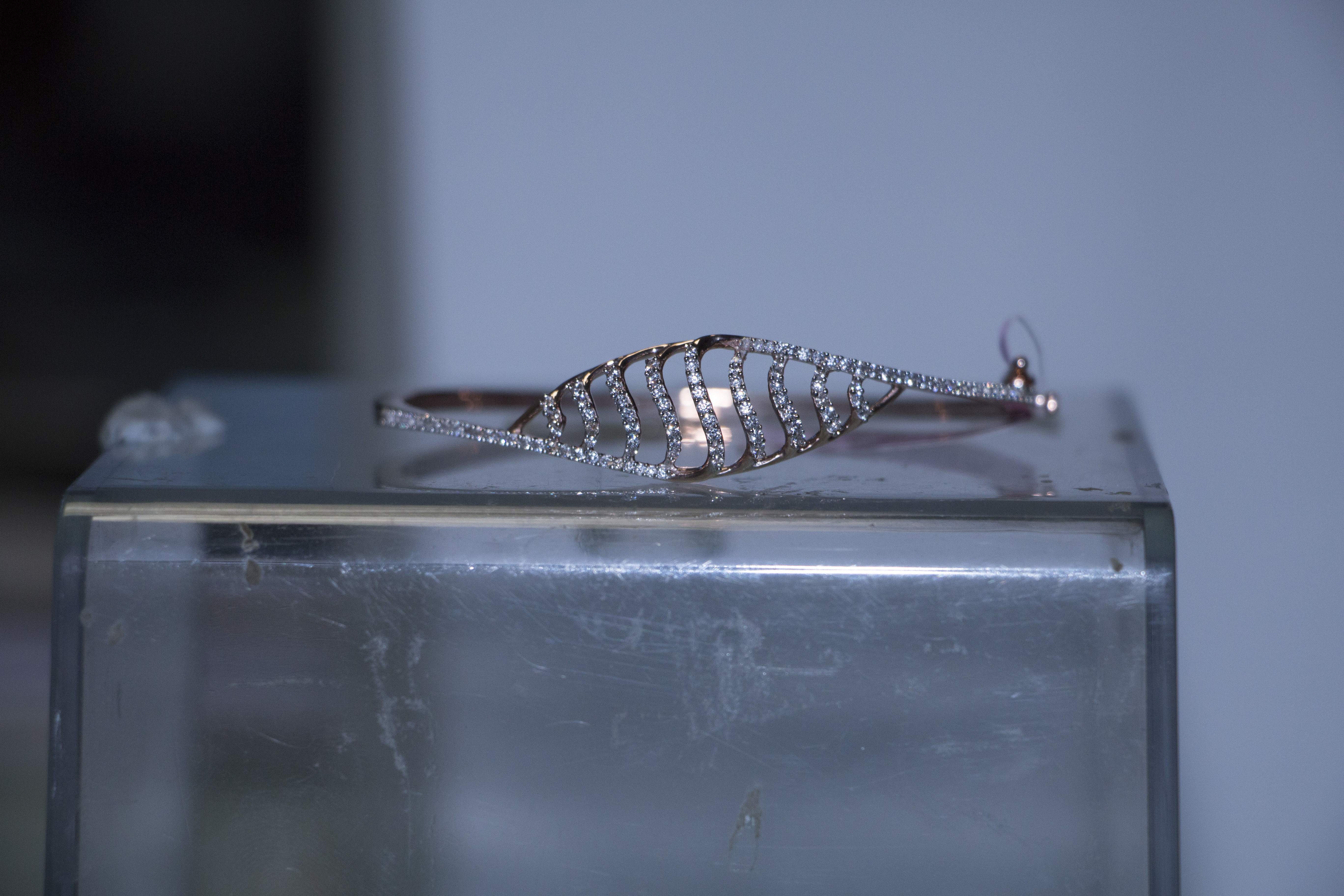 Curved Diamond Bracelet 3D print model_10