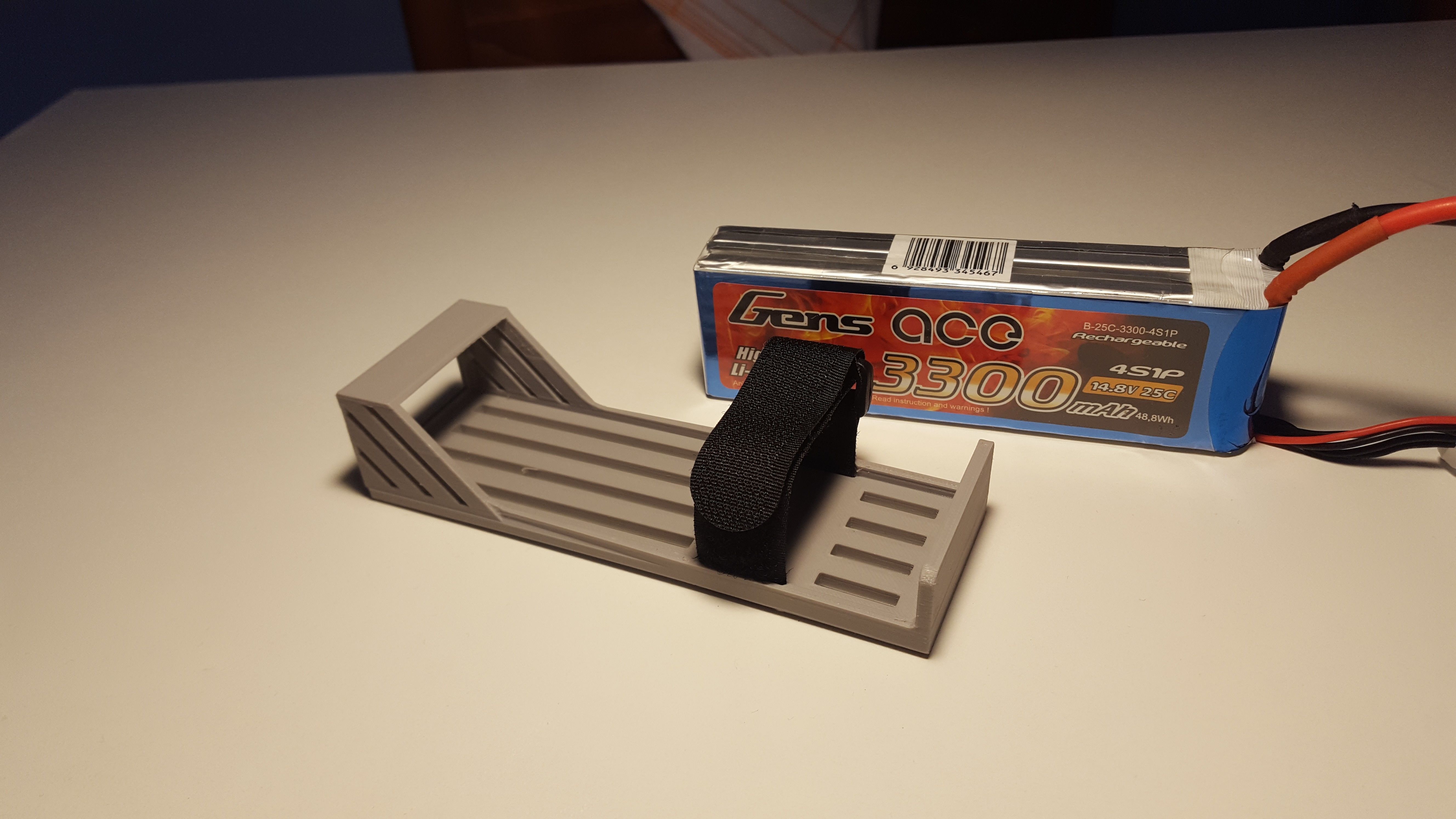 Custum LiPo battery holder for Gens Ace 3300 4S 25C 3D print model_2