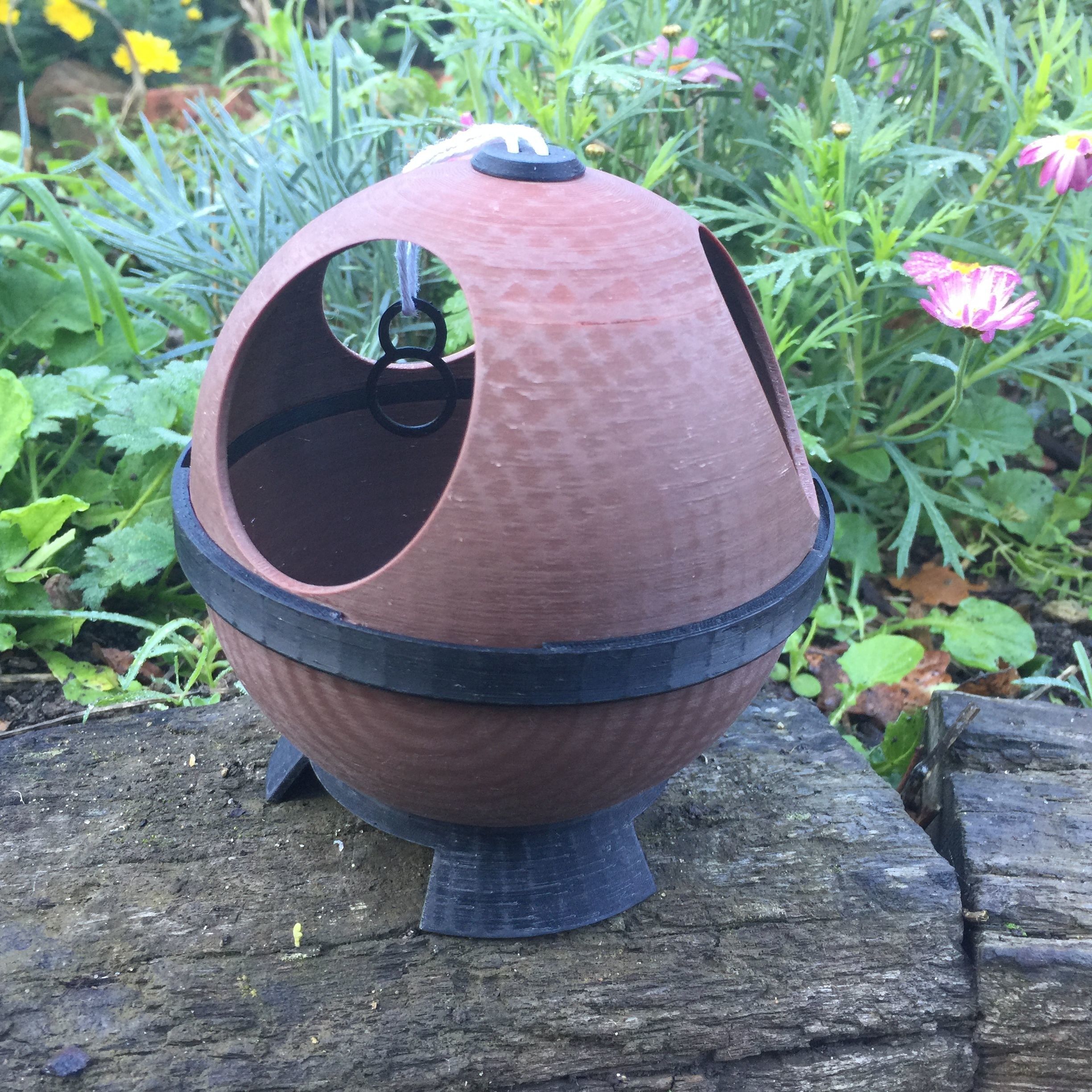 The FoodPod - 3D Printed Wildlife Feeder 3D print model_4