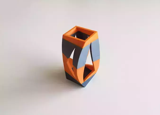 Box-Vase 7 origami vase in orange