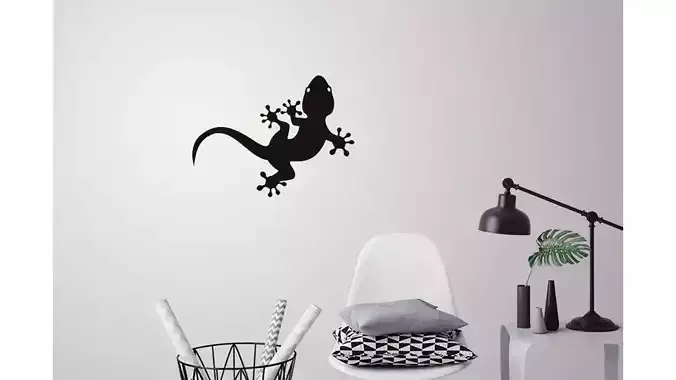 Lizard for wall decoration
