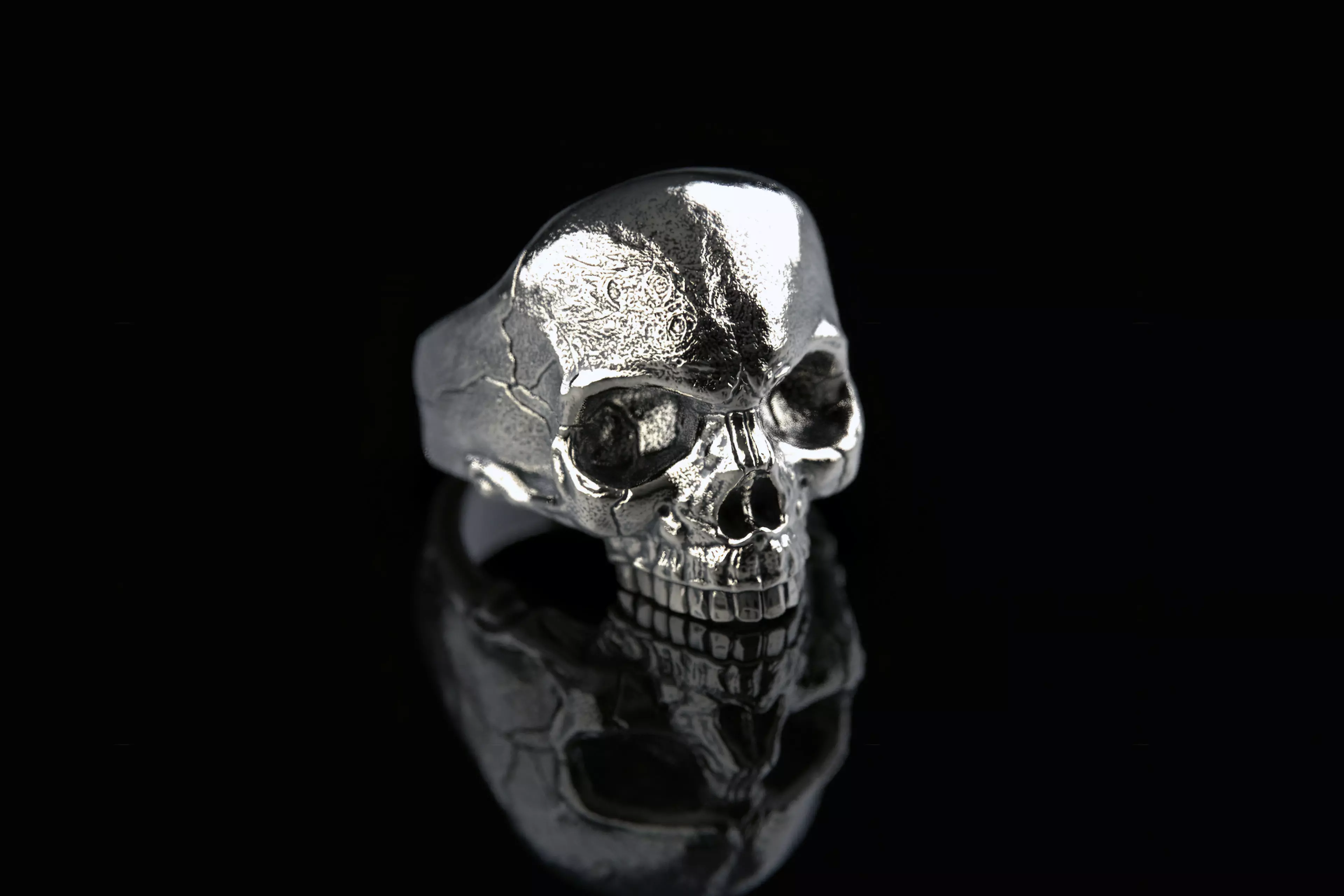 Skull ring 01 3D print model_0