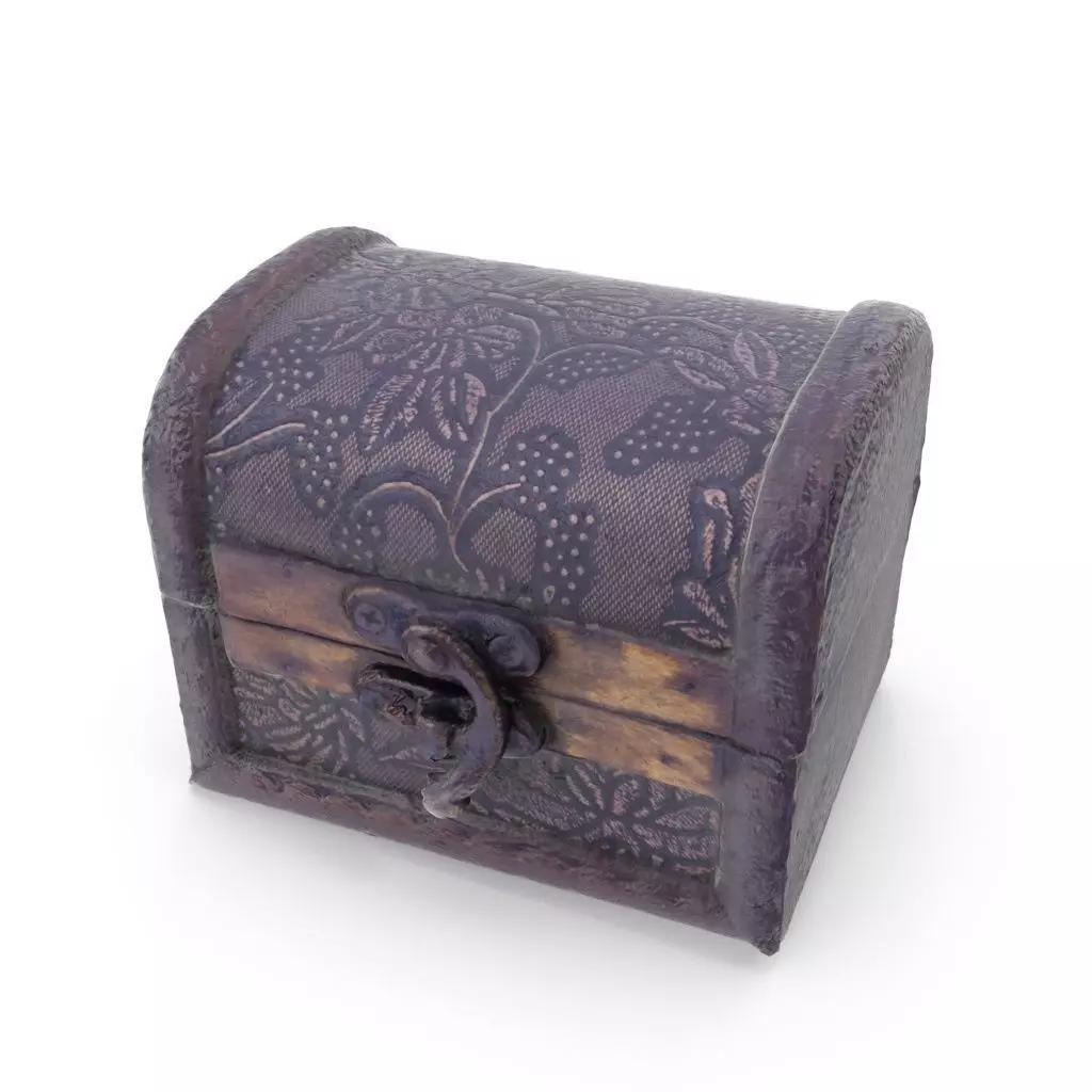 Small Chest 04 - Low and High Poly versions Low-poly 3D model_0