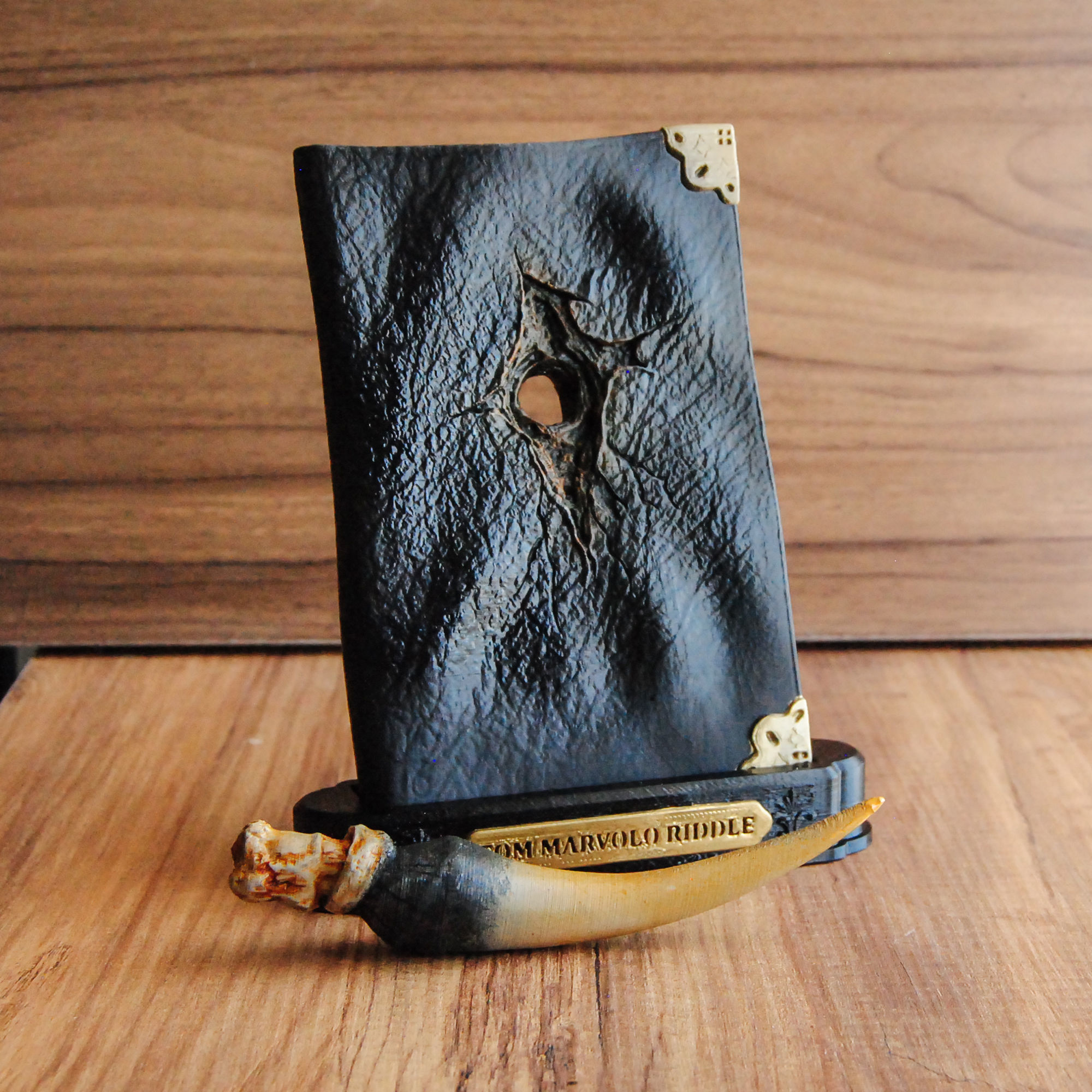 Tom Riddle Diary and The Basilisk Fang - Harry Potter 3D print model_7