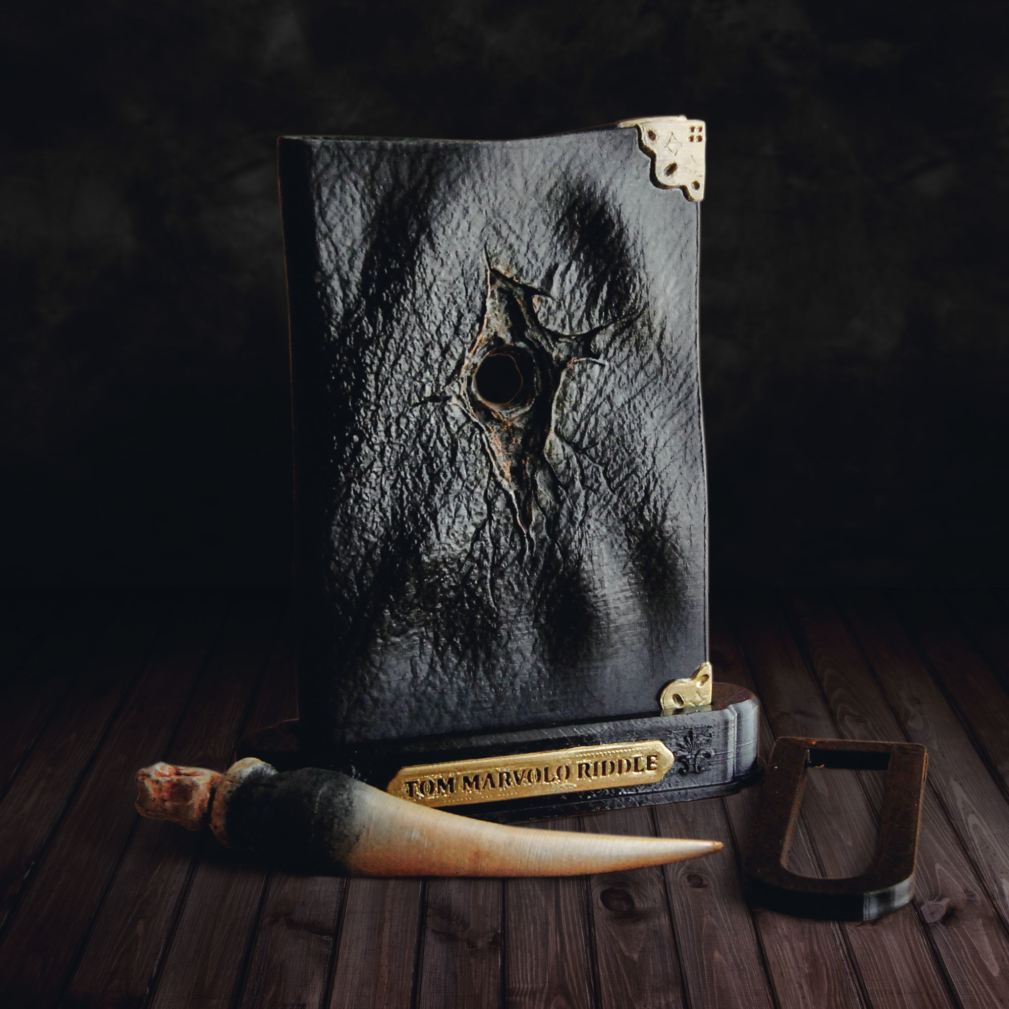 Tom Riddle Diary and The Basilisk Fang - Harry Potter 3D print model_3