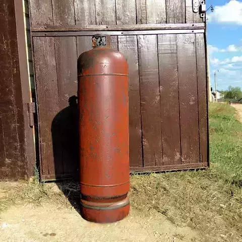 balloon old rusty fire extinguisher
