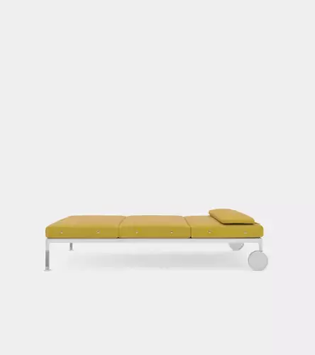 Outdoor chaise longue with wheels