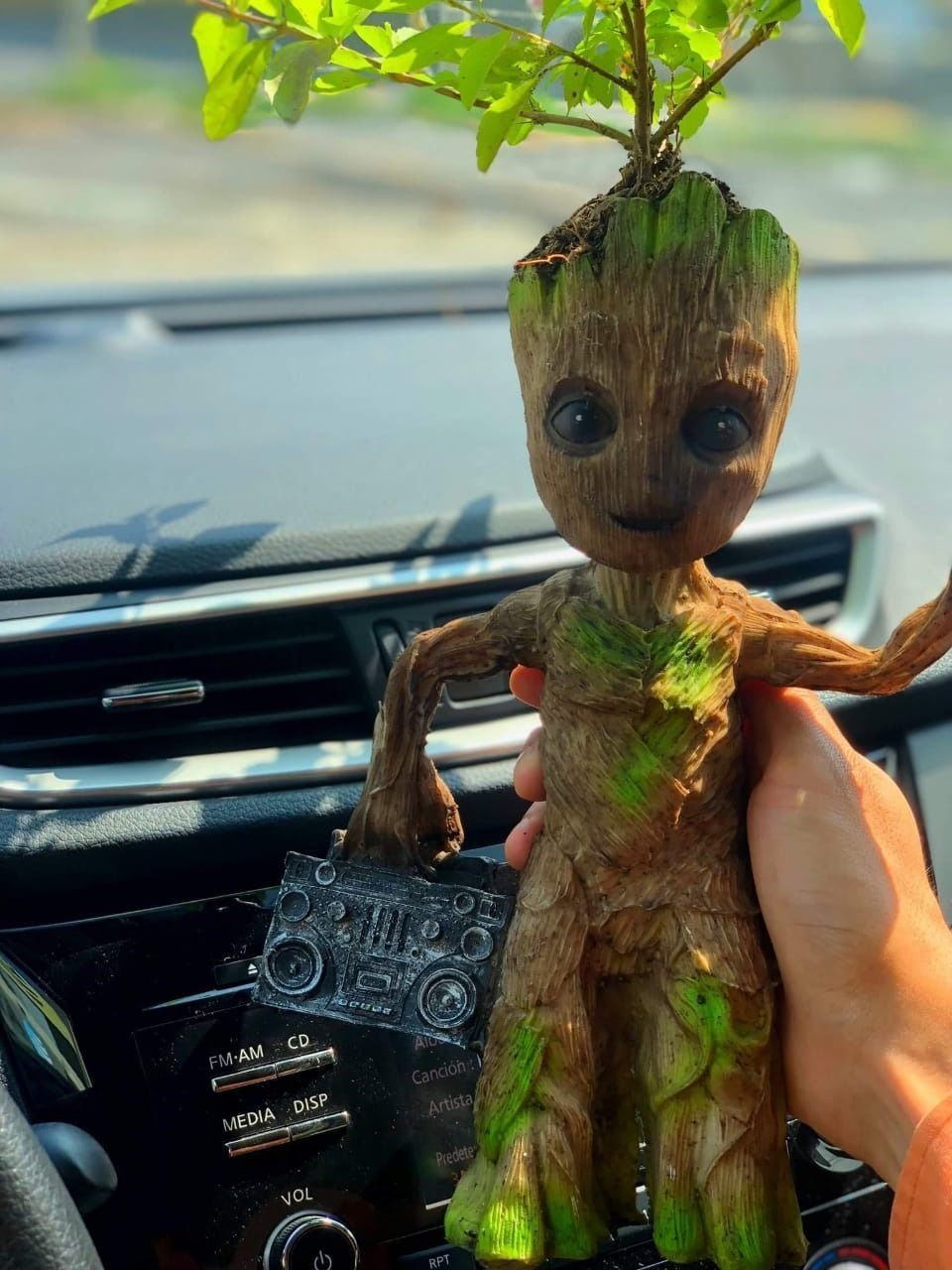 Groot con grabadora  STL - planter for 3d printing  3D model_4