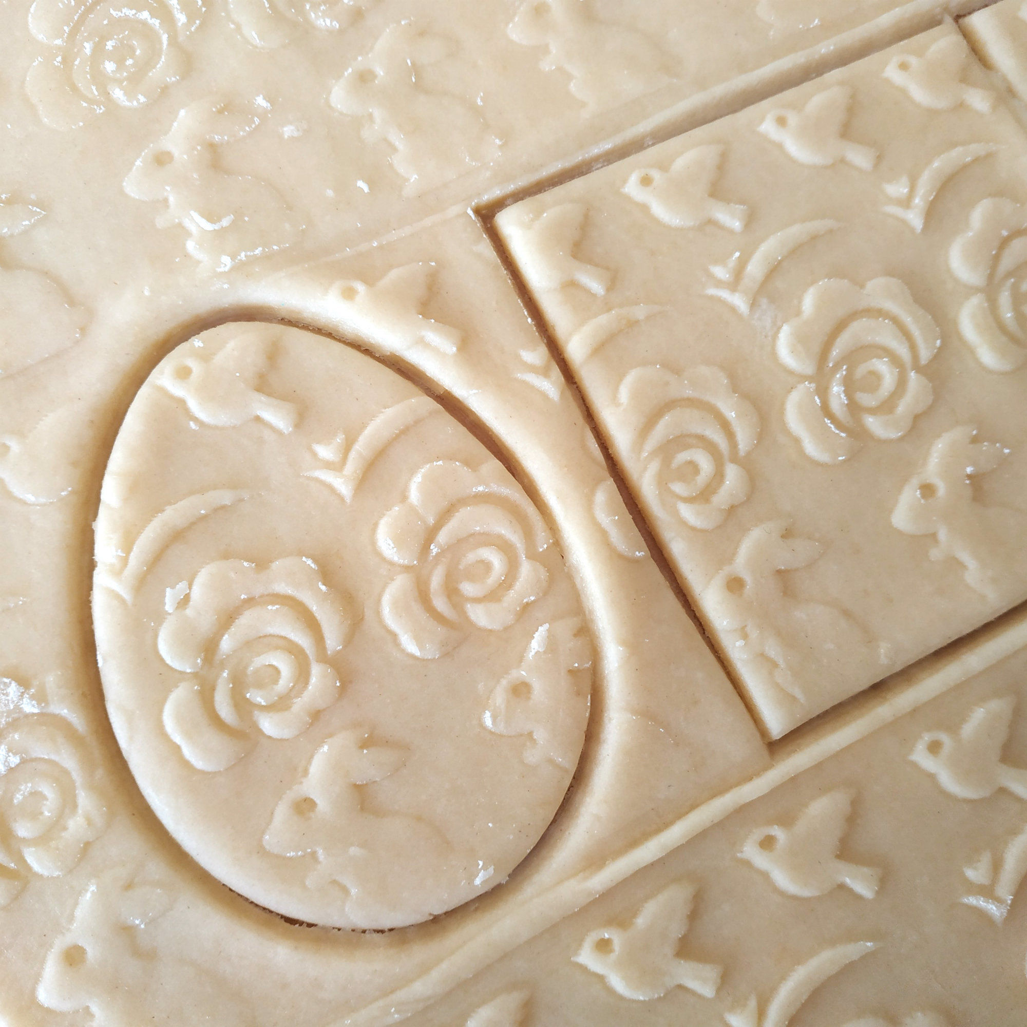 Rolling pin with an Easter pattern 3D print model_5