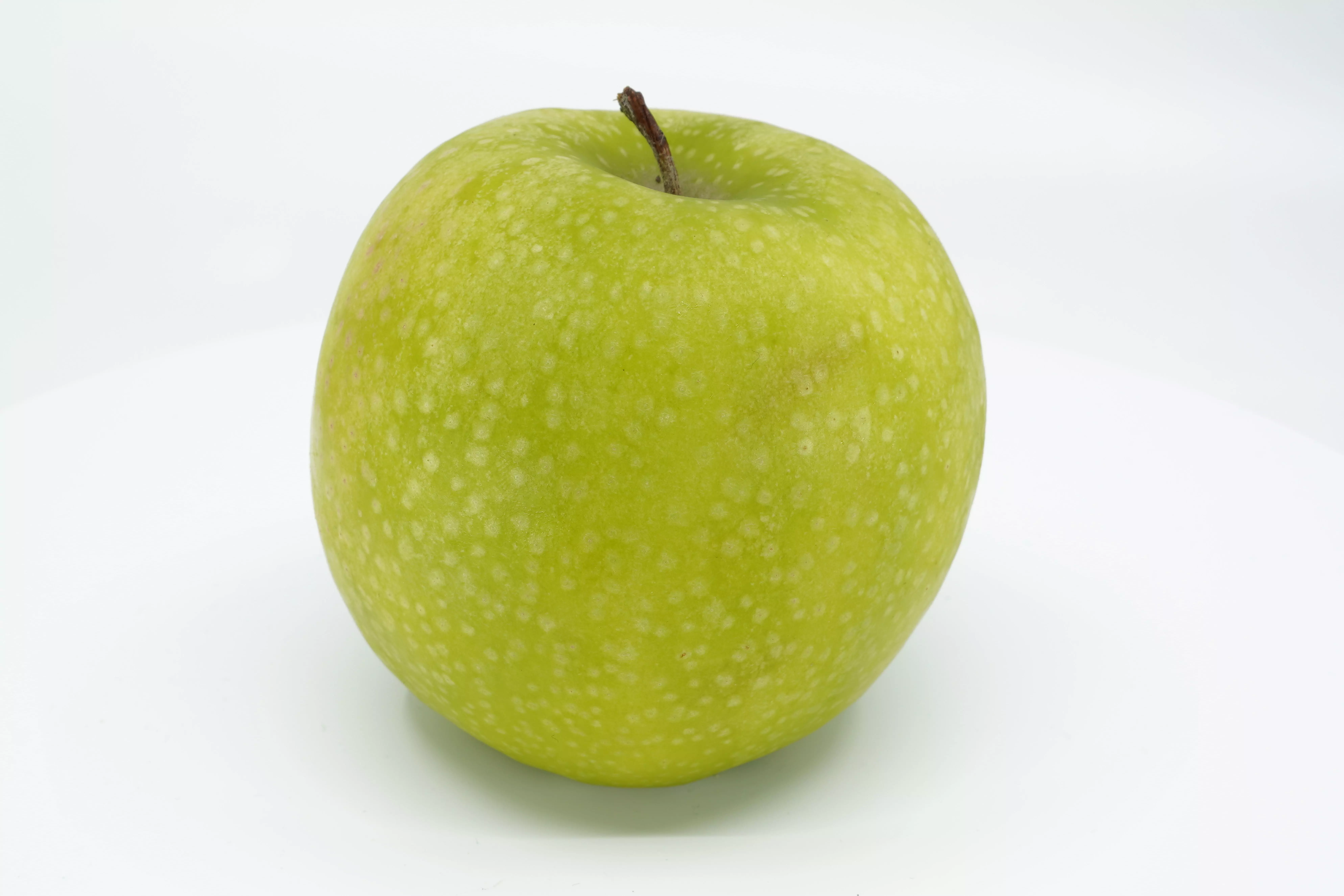 Realistic - Green Apple Low-poly 3D model_0